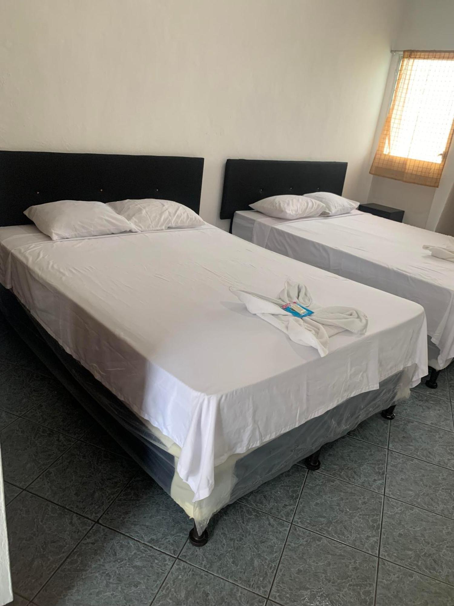 פלורס Hotel Aurora מראה חיצוני תמונה